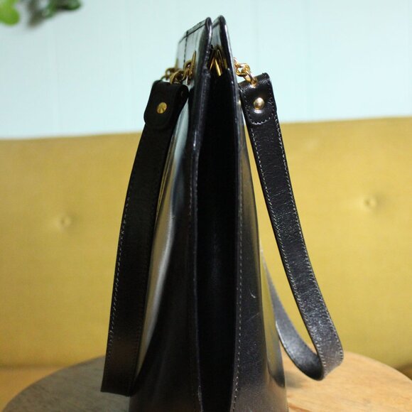 Bally structured black leather bag with gold hardware - Picture 6 of 7